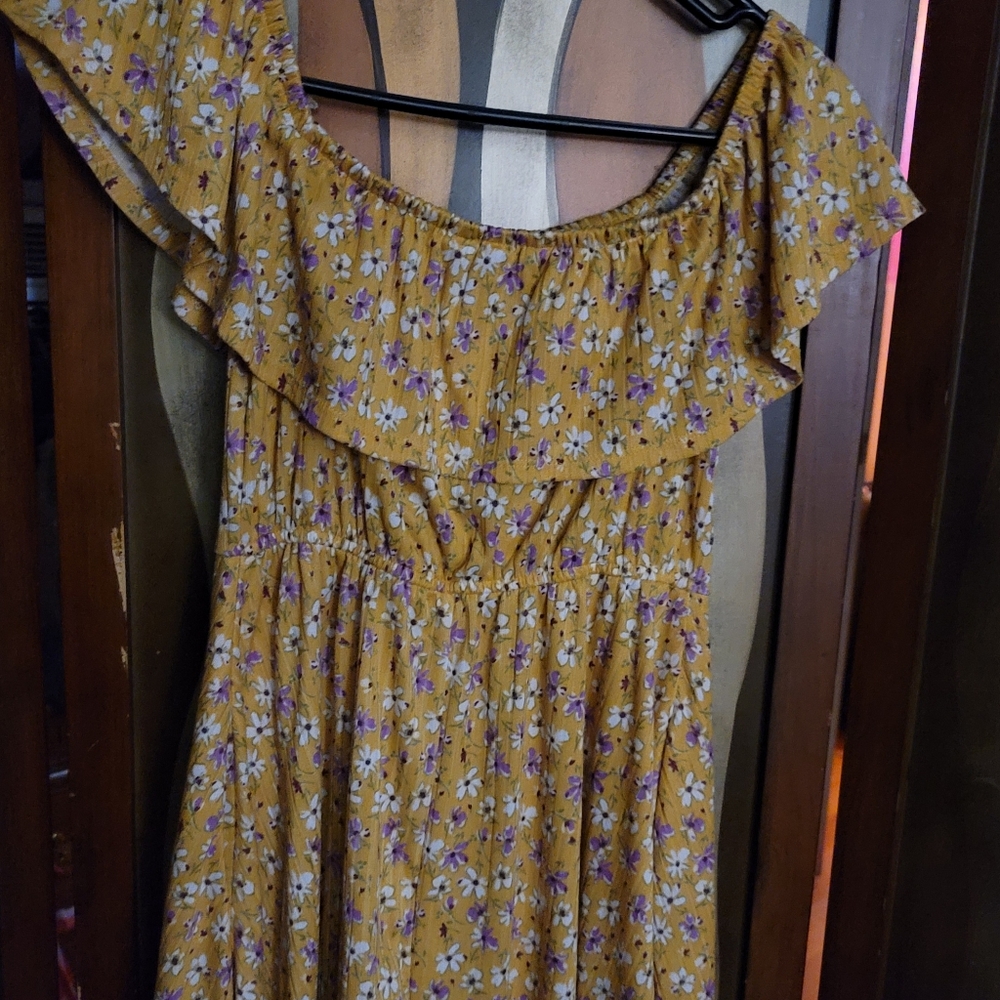 Dress with flowers